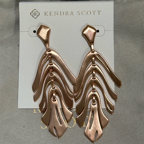 Kendra Scott Jewelry - Kendra Scott Rose Gold Luca Statement Earrings